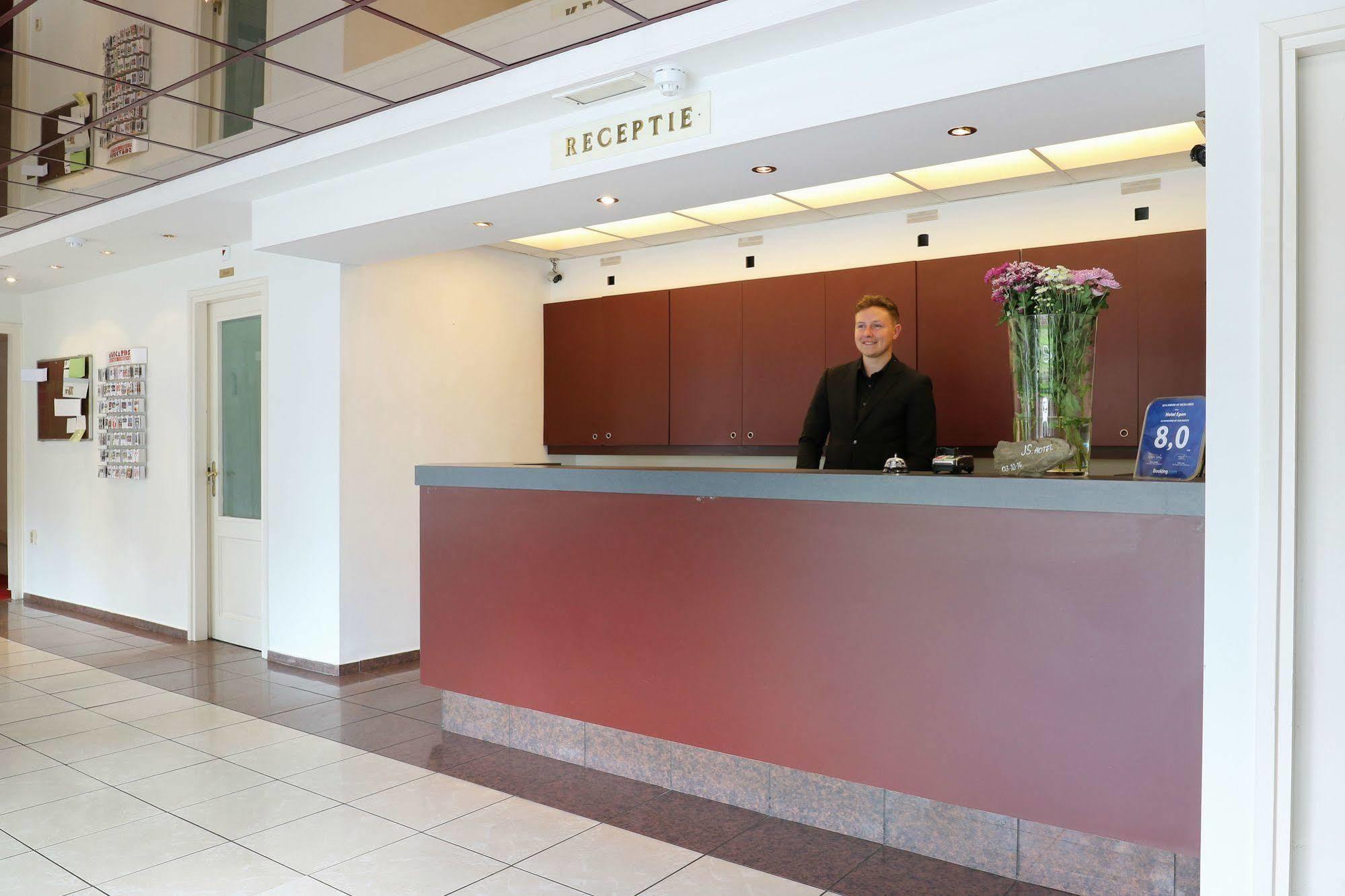 Js Hotel Epen Exterior photo